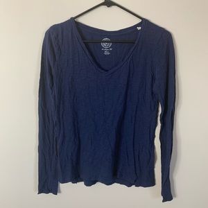 long sleeve navy shirt